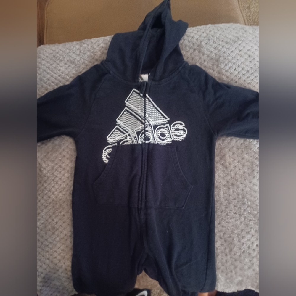 Baby clothes